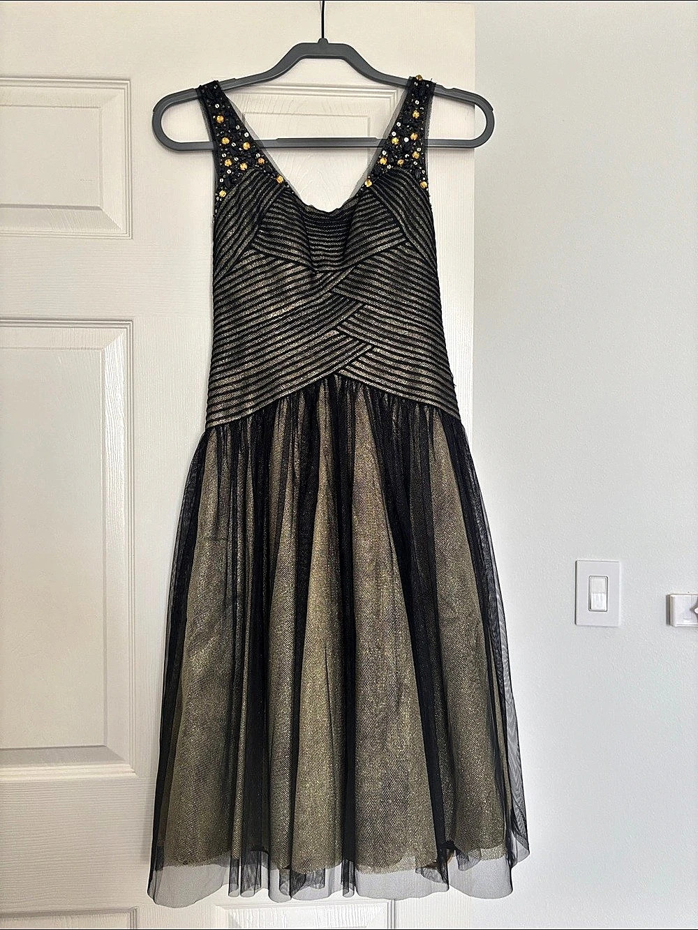 NWT BCBGMAXAZRIA Black Gold Tulle Beaded Party Dress Size 0